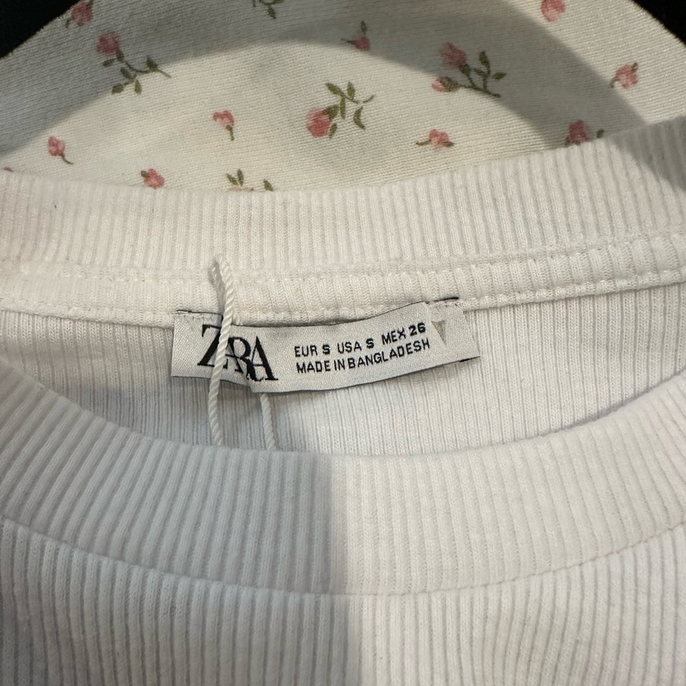 Zara White Ruffle Top - Picture 4 of 5